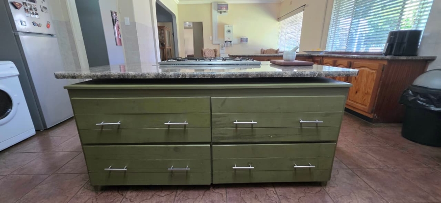 4 Bedroom Property for Sale in Naudeville Free State